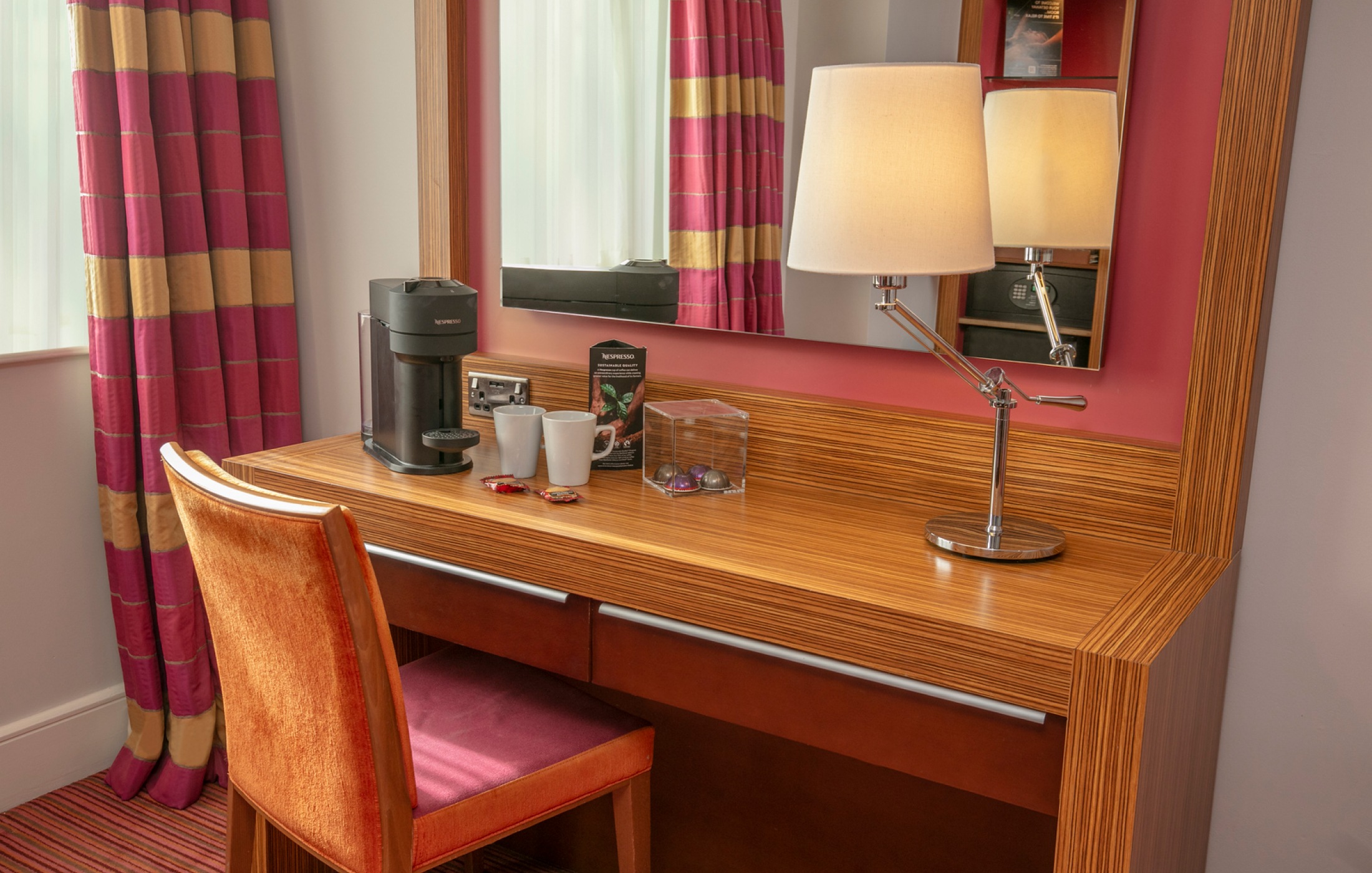 Ashfordinternational Gallery Rooms Junior Suite 3