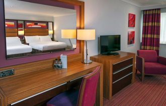 Deluxe Carousel Desktop Deluxefamily 01