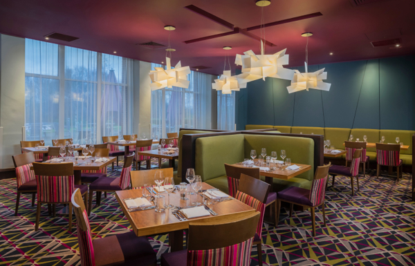 Carousel Desktop Dining