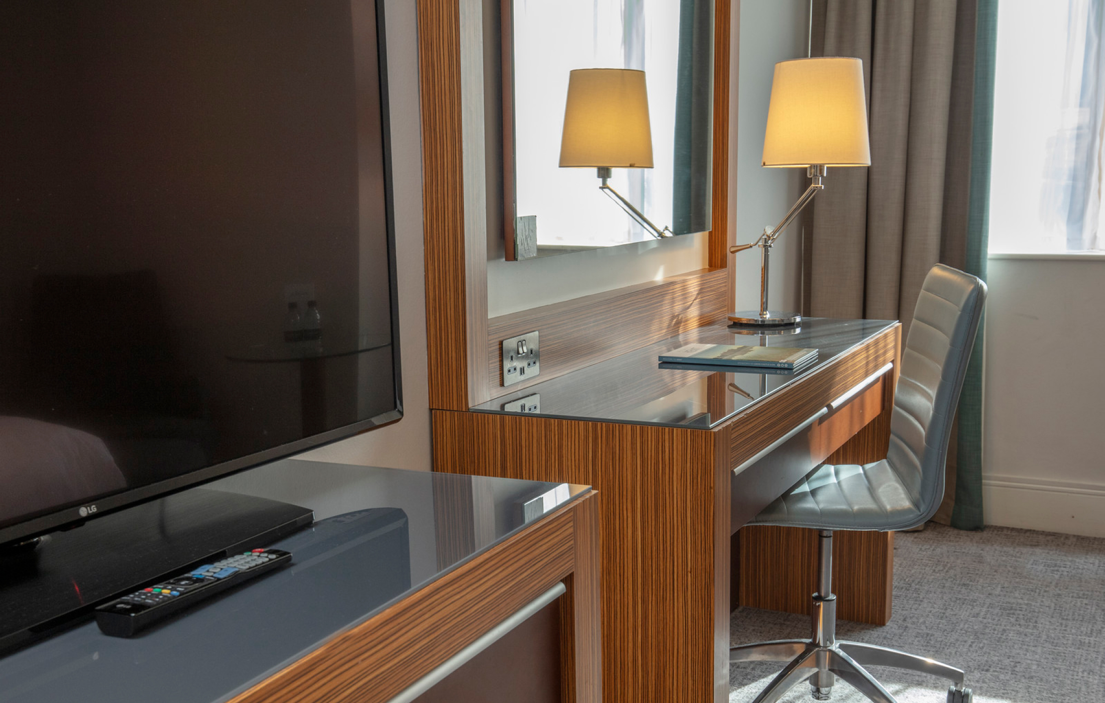 Ashfordinternational Gallery Rooms Deluxe Double 3