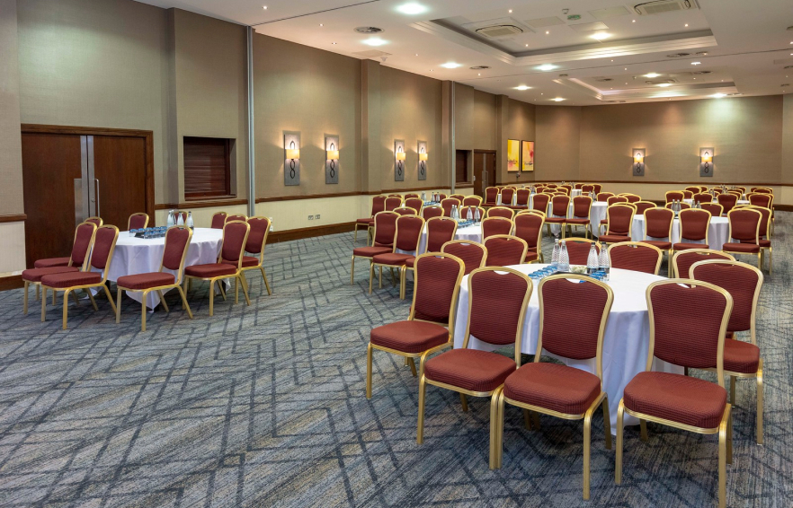 Carousel Desktop Canterburysuite 02